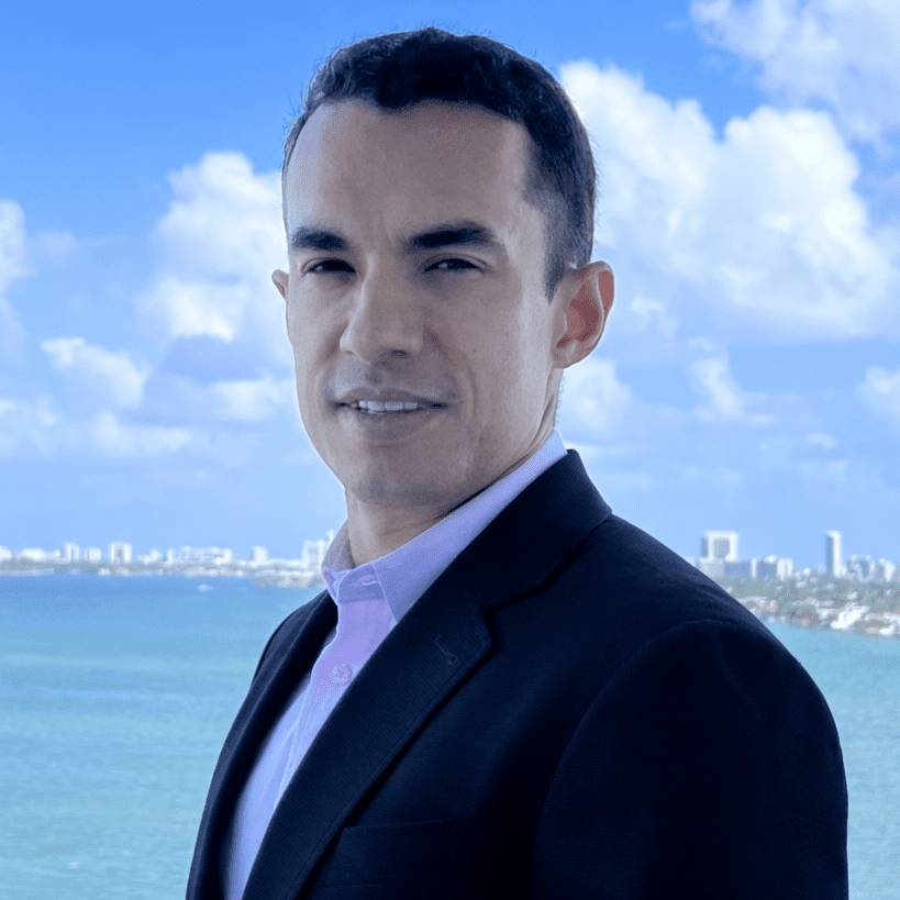 Cesar Ramirez Photo